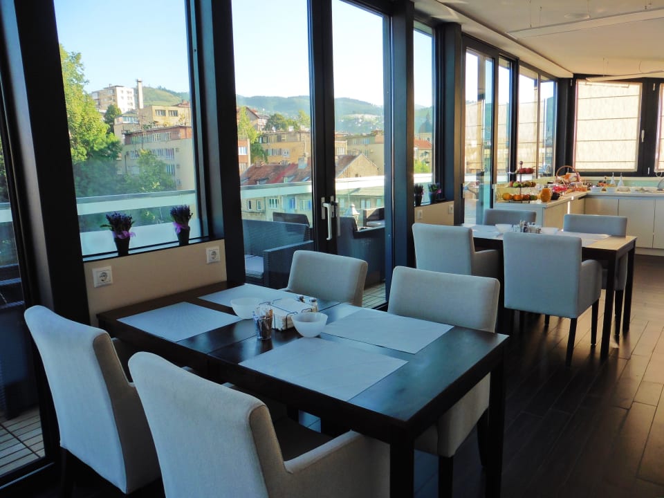Gemütlicher Frühstücksraum City Boutique Hotel