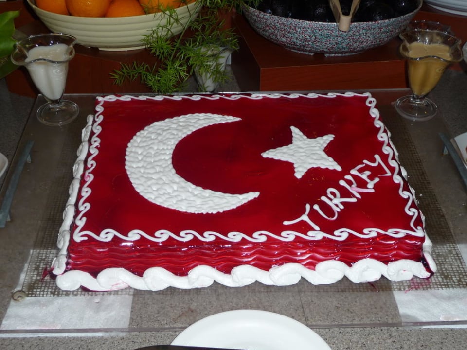 Kuchen Side Sun Hotel