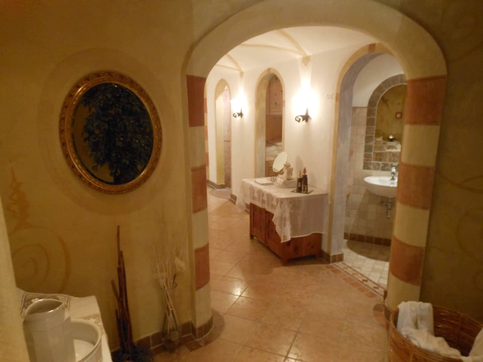 Zugang zur Bar/Aufenthaltsraum Hotel Edel.Weiss