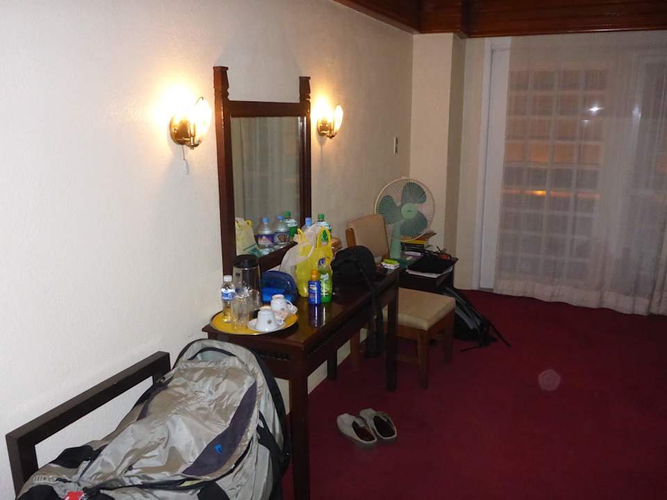 Gegenüber des Bettes Banaue Hotel & Youth Hostel