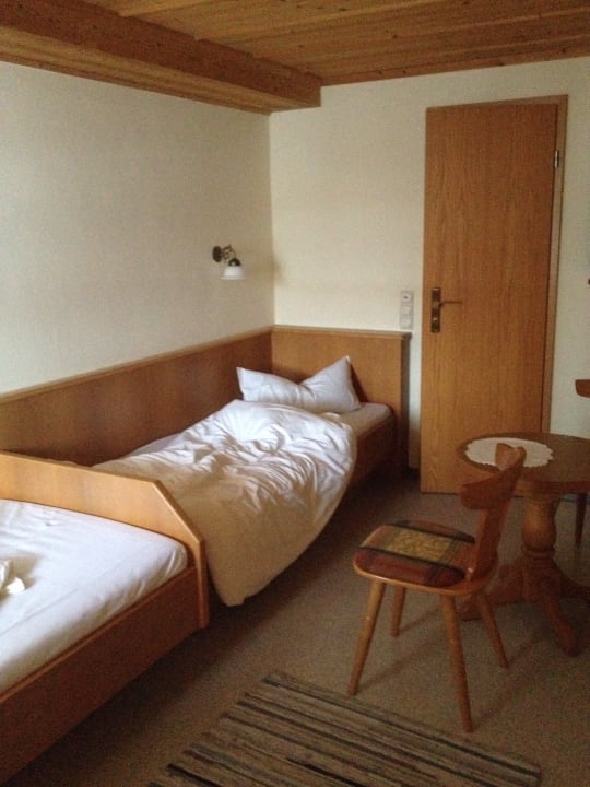 Zimmer 2 (mit Verbindungstür zu App 3) Berghof Babel