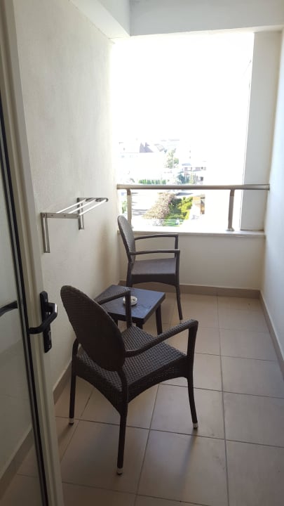 Balkon Well Palace Side