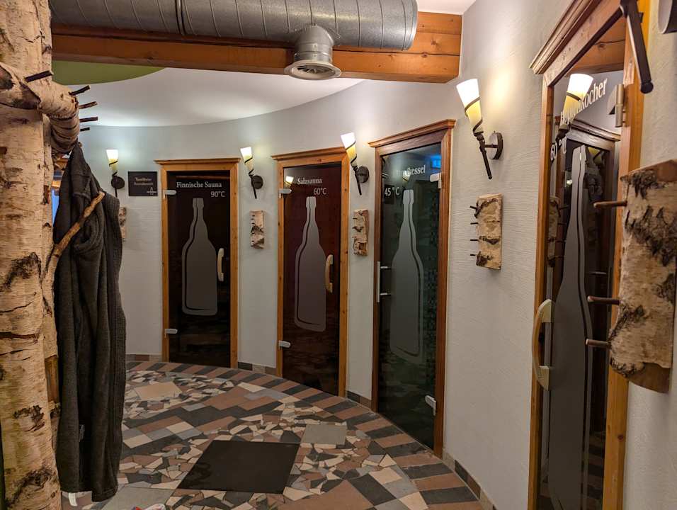 Pool 1. Bier & Wohlfühlhotel Gut Riedelsbach