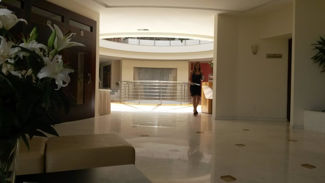 Lobby Grand Hotel Holiday Resort
