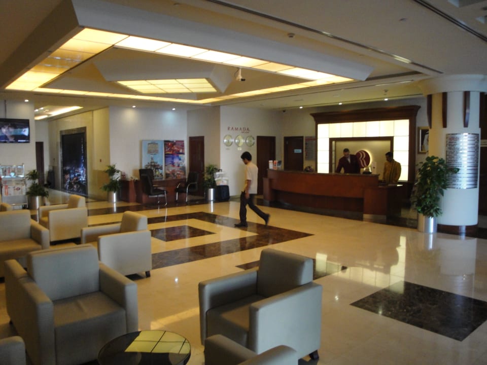 Lobby Ramada By Wyndham Dubai Deira