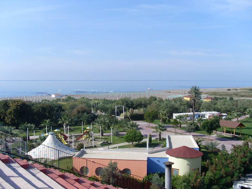 Vom Theater aus Selge Beach Resort