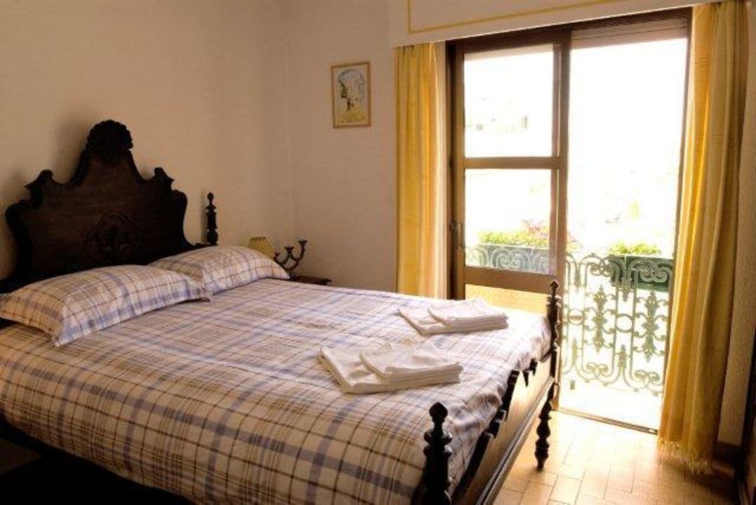 Double Room AL - Alojamento Local Pension Bicuar