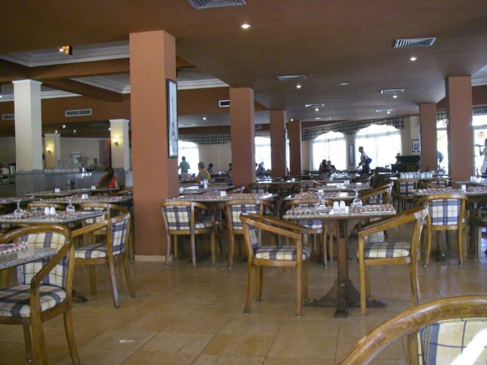 Hauptrestaurant Brayka Bay Resort