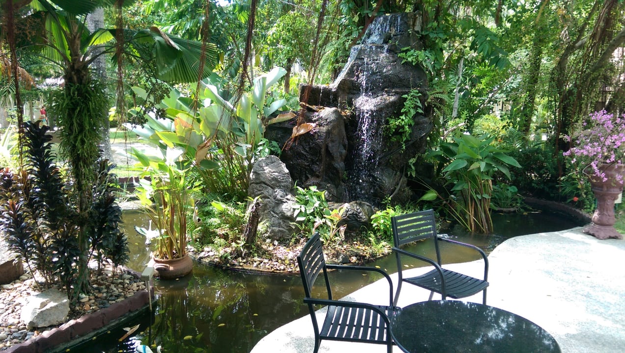 Gartenanlage Deevana Patong Resort & Spa