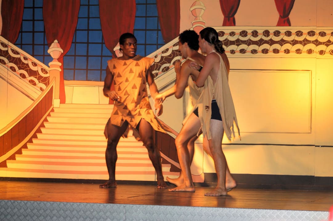 Tarzan Tizé Village