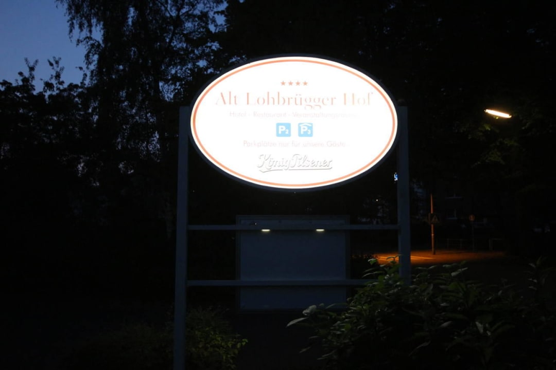 Außenreklame Hotel Alt Lohbrügger Hof