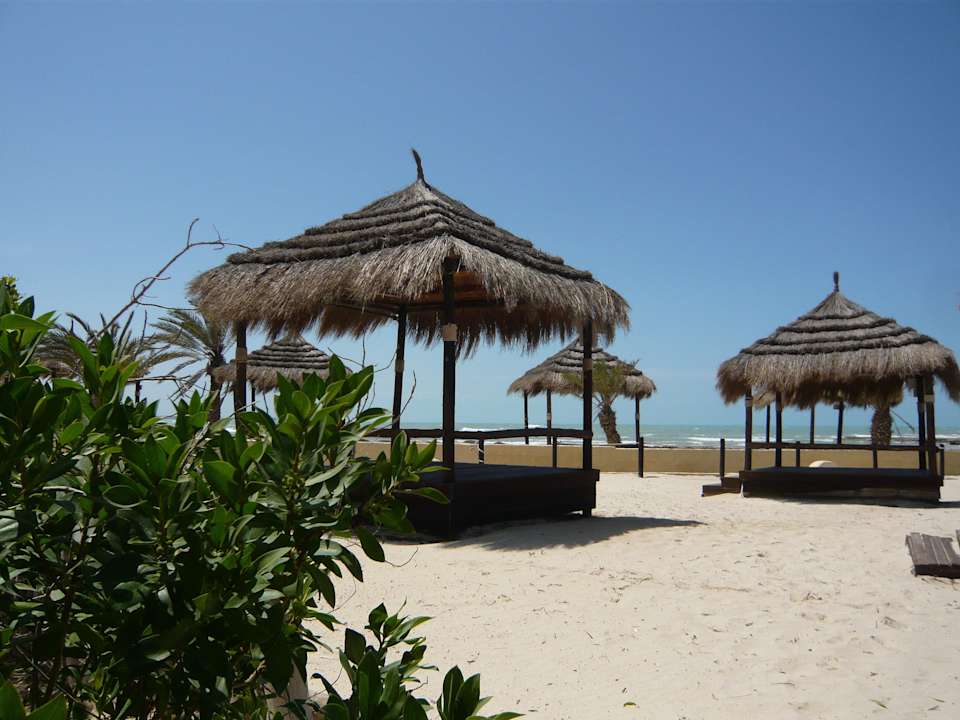 Na pláži Hotel Dar Djerba Dahlia