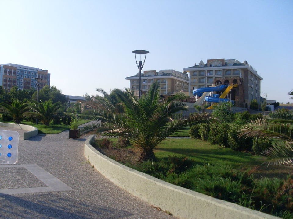 Promenade mit Hotel Blick Adalya Resort & Spa - Adults Only