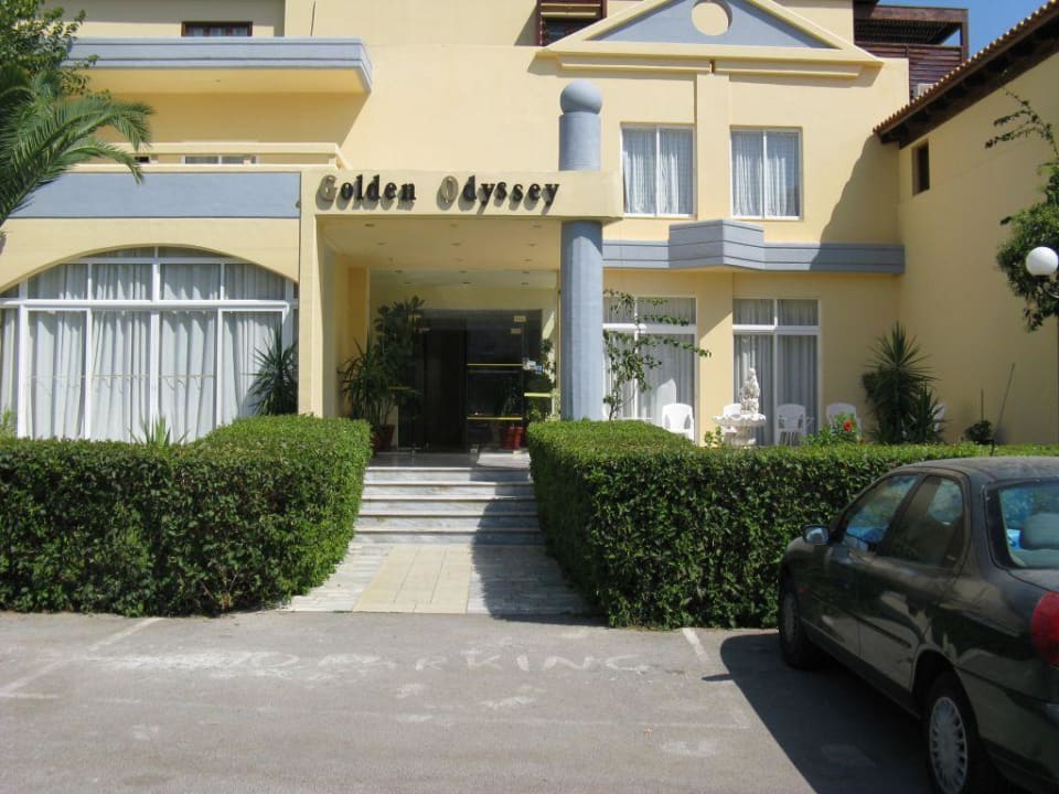Hoteleingang Hotel Golden Odyssey