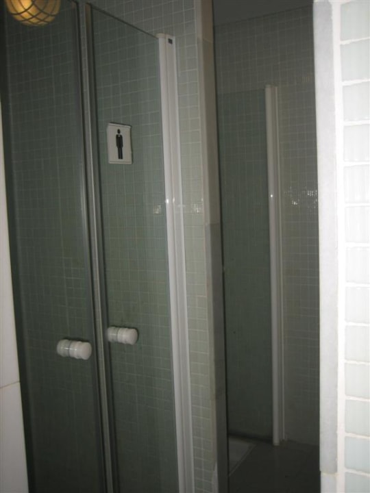 Duschen im Sauna/Fitnessbereich Hipotels Bahia Grande