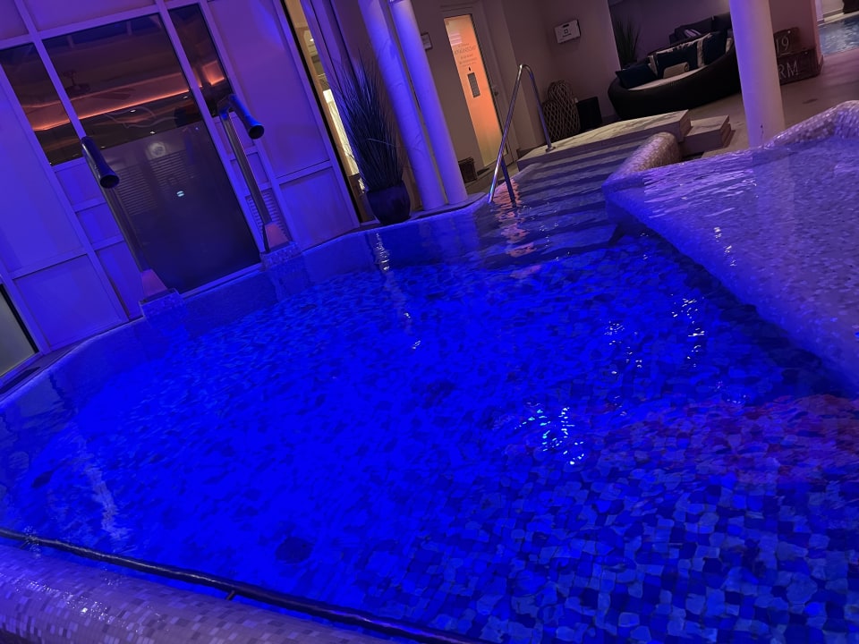 Pool Romantischer Winkel RoLigio® & Wellness Resort