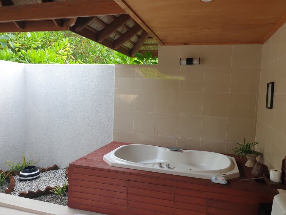 Zimmer Kuredu Island Resort & Spa