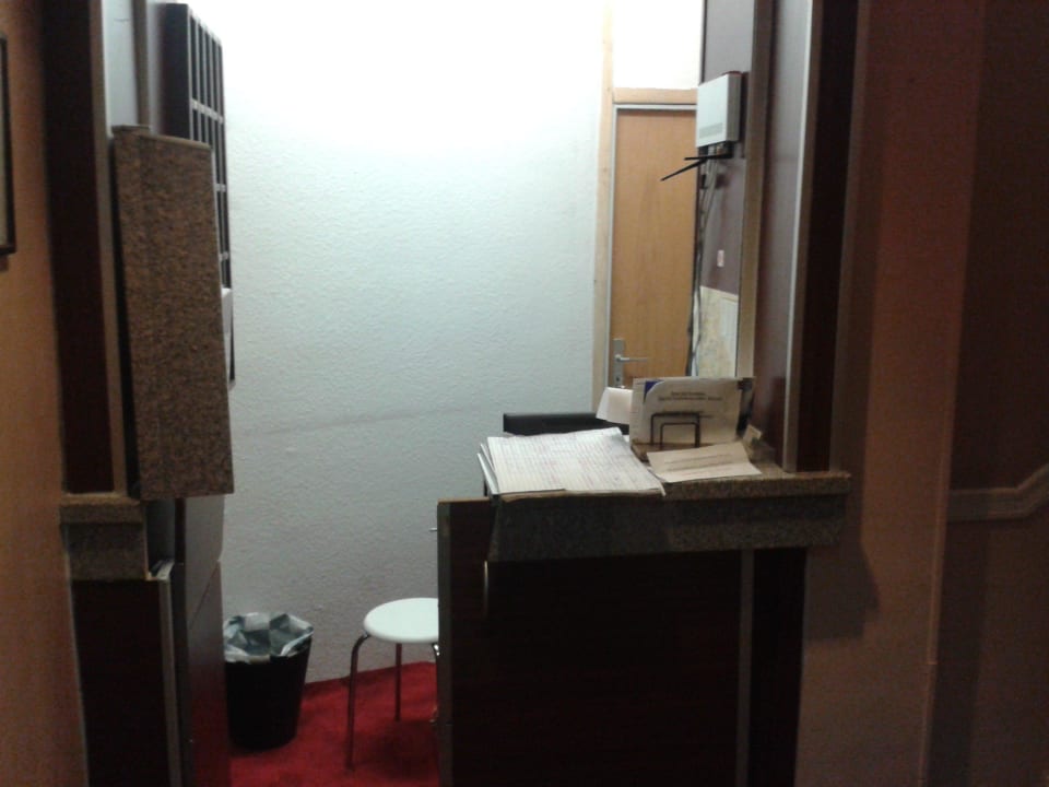 Rezeption (Türbreite) Hotel Berlin Märkischer Hof am Tacheles