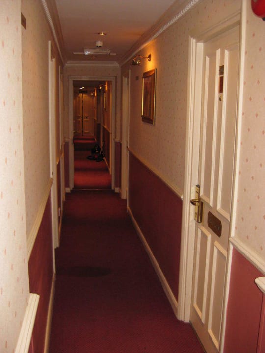Flur vor dem Zimmer Hotel Quality Crown Hyde Park