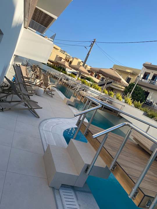 Gartenanlage Sirines Luxury Hotel & Spa