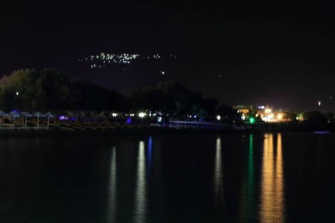 Wieczorem Hotel Kampos Village Resort