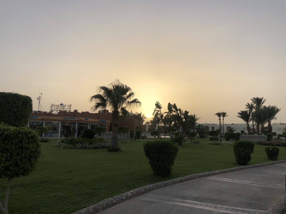 Außenansicht SUNRISE Royal Makadi Resort