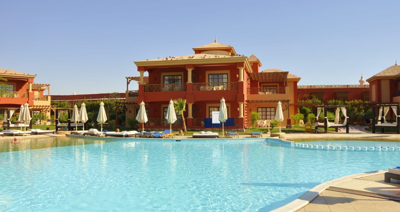 Pool bei 400 Bereich Pickalbatros Alf Leila Wa Leila Resort - Neverland Hurghada