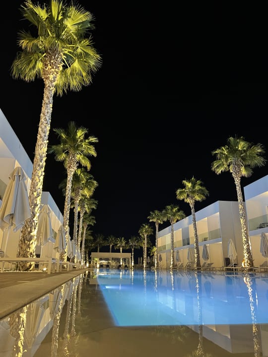 Pool White Dreams Resort & Anex