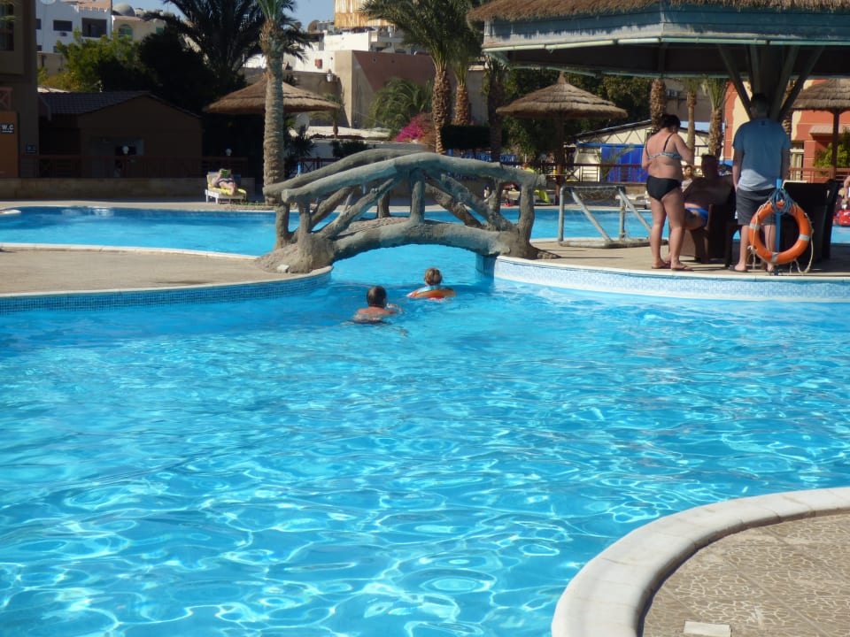 Beheizter Pool Seagull Beach Resort