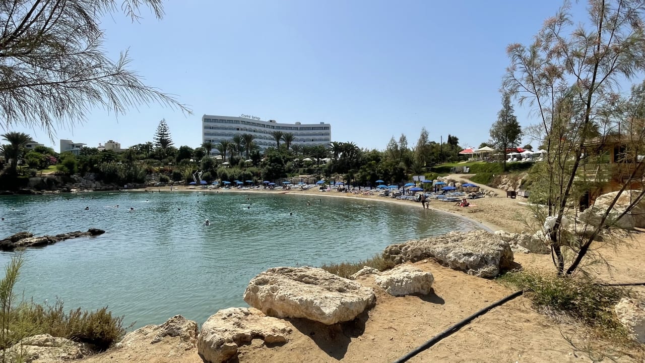 Außenansicht Crystal Springs Beach Hotel