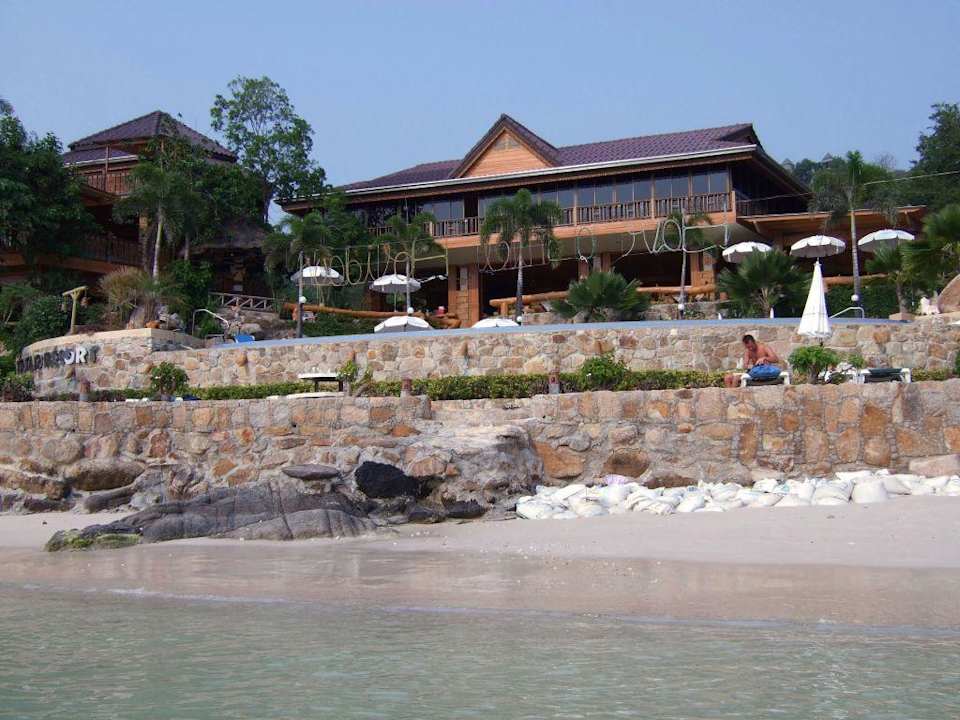 Hauptgebäude und Pool Hotel Koh Tao Resort