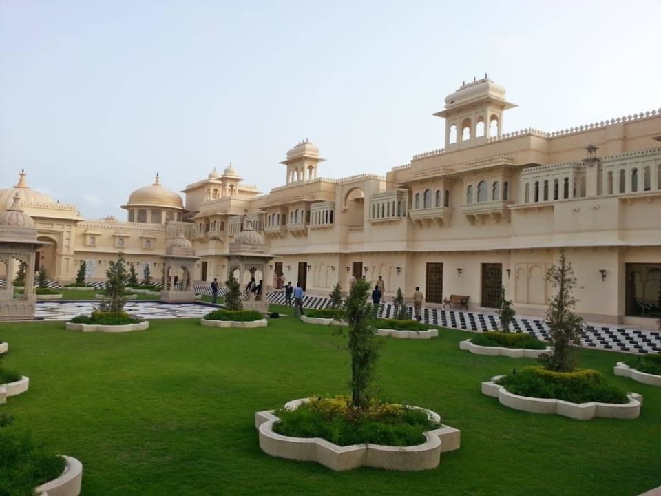 Erster Innenhof im Udaivilas The Oberoi Udaivilas Udaipur
