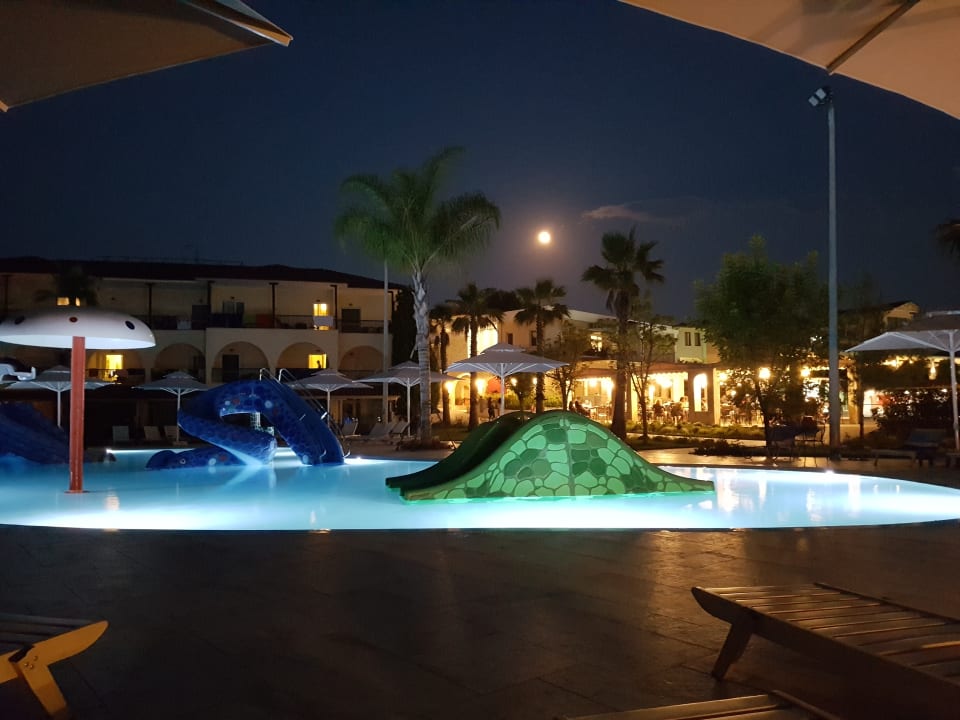 Pool Hotel Portes Beach