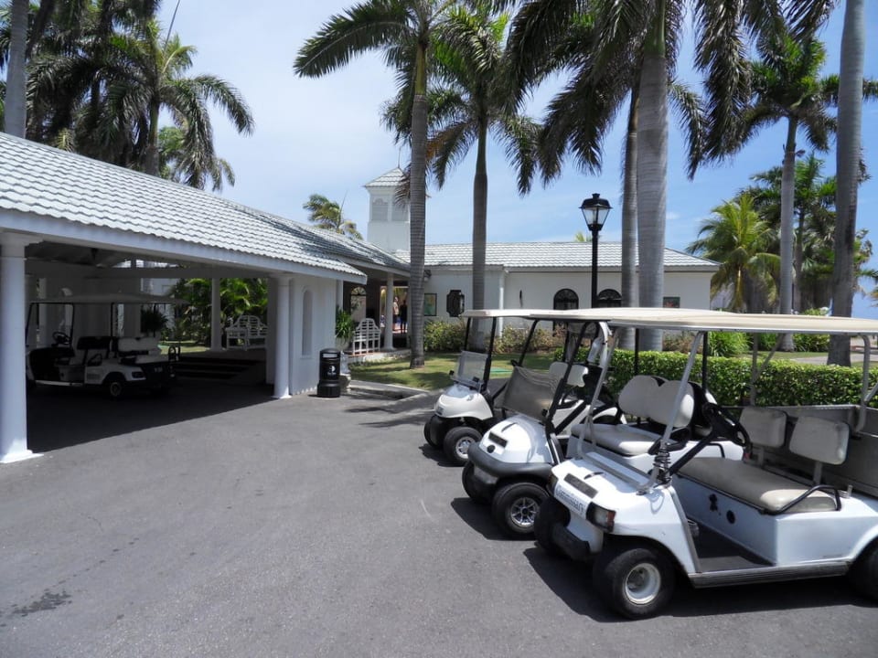 Golfcarts Half Moon