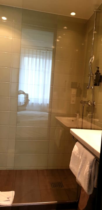 Zimmer Super 8 by Wyndham Mainz Zollhafen