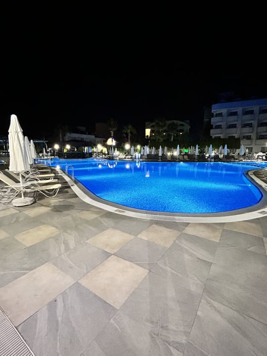 Pool Grand Seker Hotel