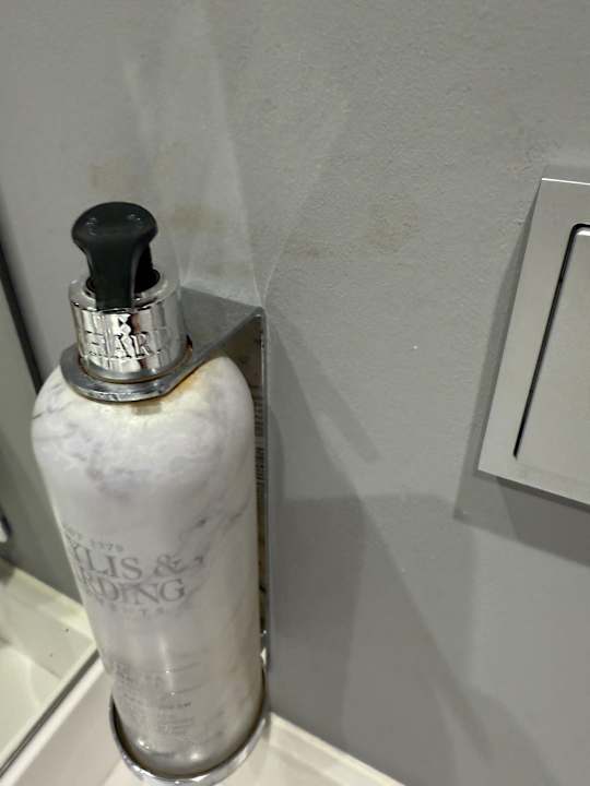 Zimmer Premier Inn Hamburg City Klostertor