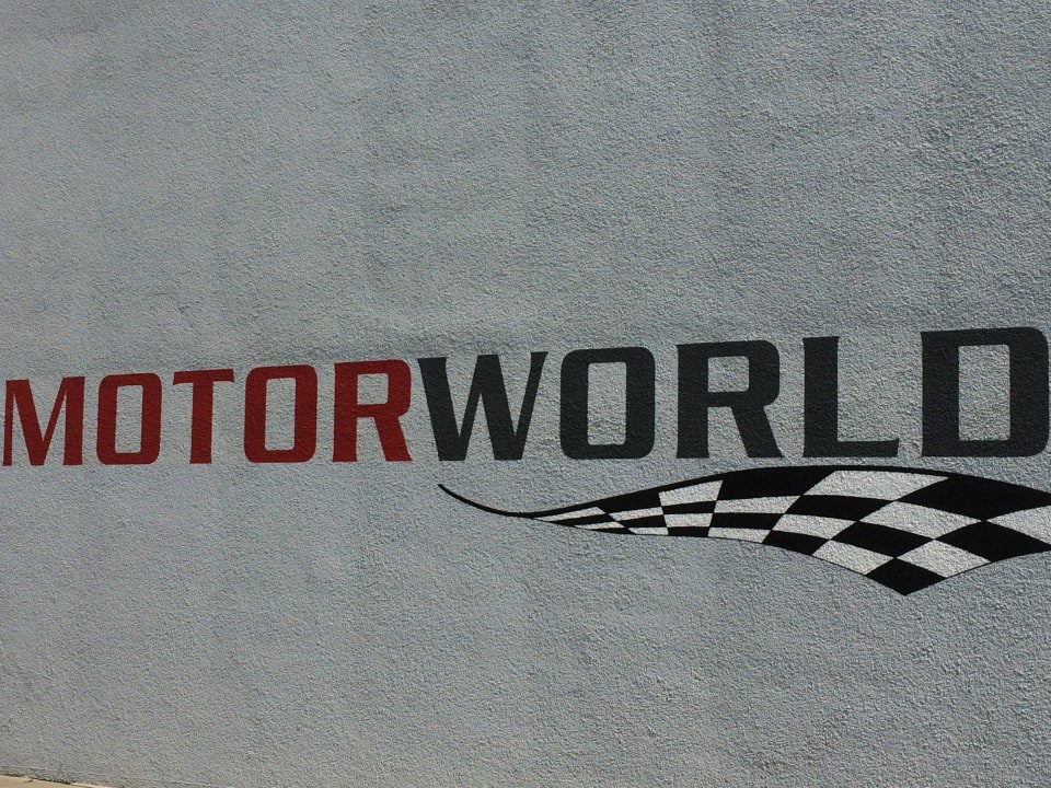 Außenansicht V8 Hotel Classic Motorworld Region Stuttgart