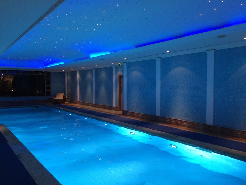 Innenpool Hotel Grand Hyatt