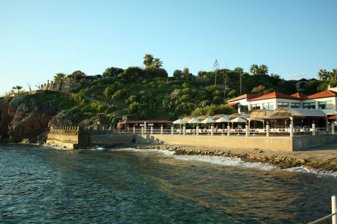 Widok na restaurację z pomostu. Green Paradise Beach Hotel