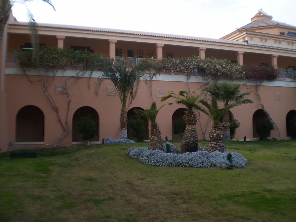 Hauptgebäude Mövenpick Resort & Spa El Gouna