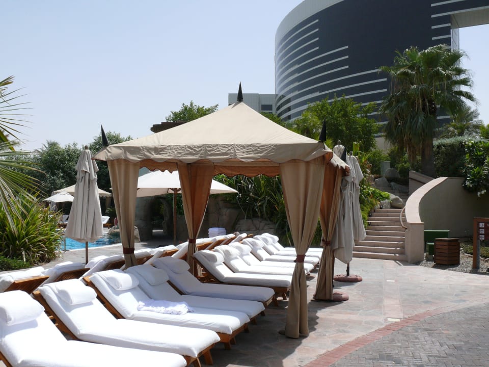 Sehr bequeme Liegen Grand Hyatt Dubai