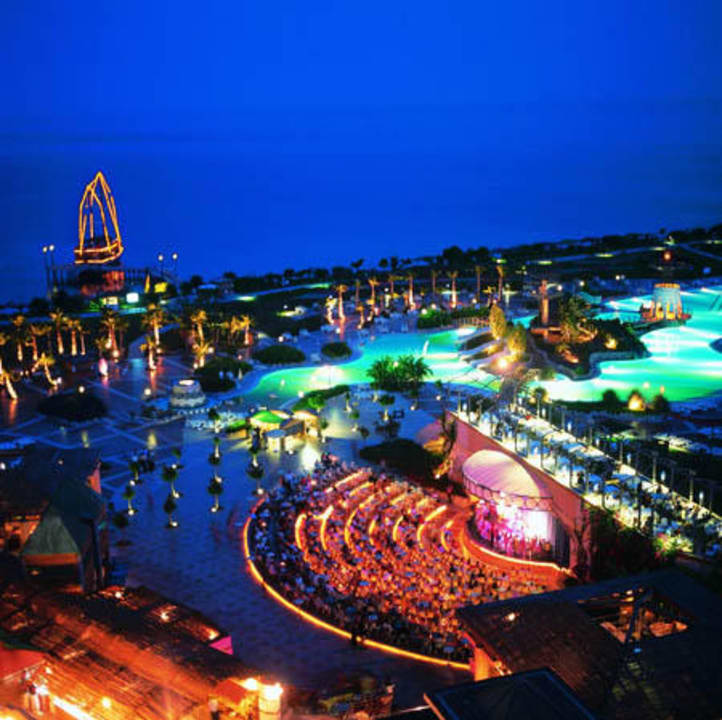 Limra bei Nacht Limak Limra Hotel & Resort