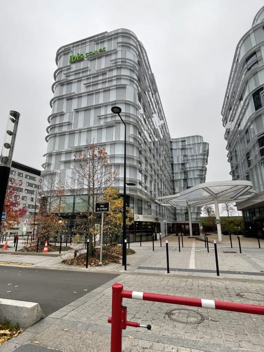Außenansicht ibis Styles Paris CDG Airport Roissy
