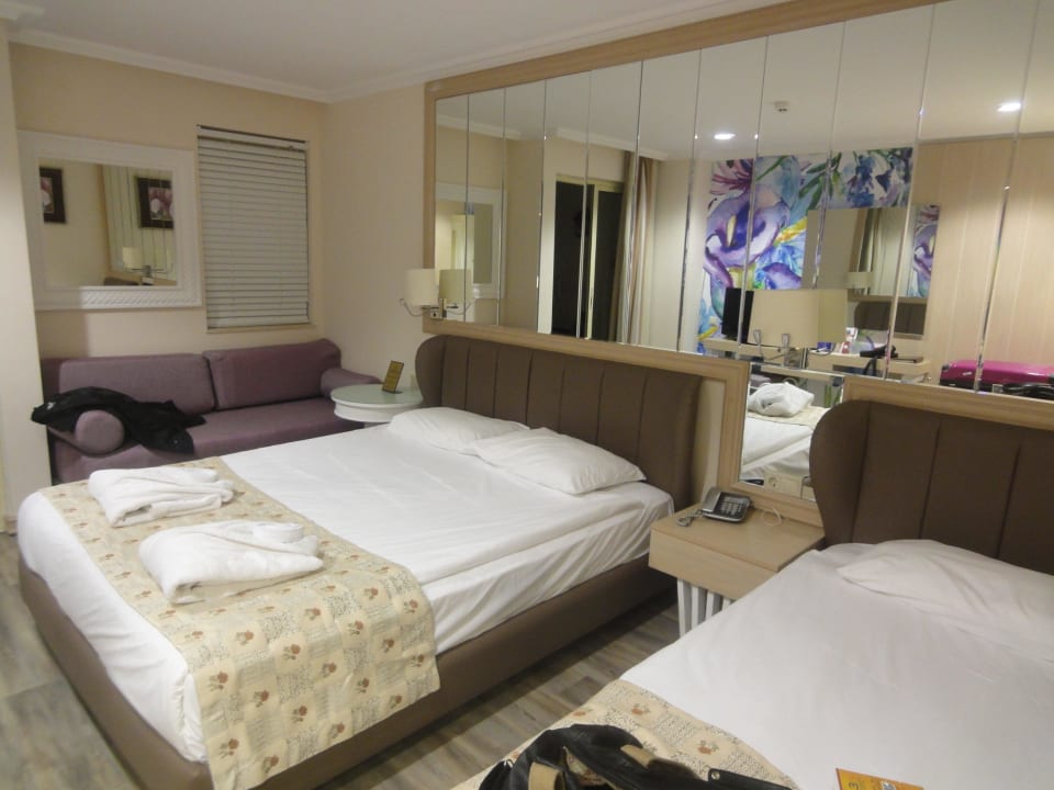 Unser erstes Zimmer Hotel Delphin Diva