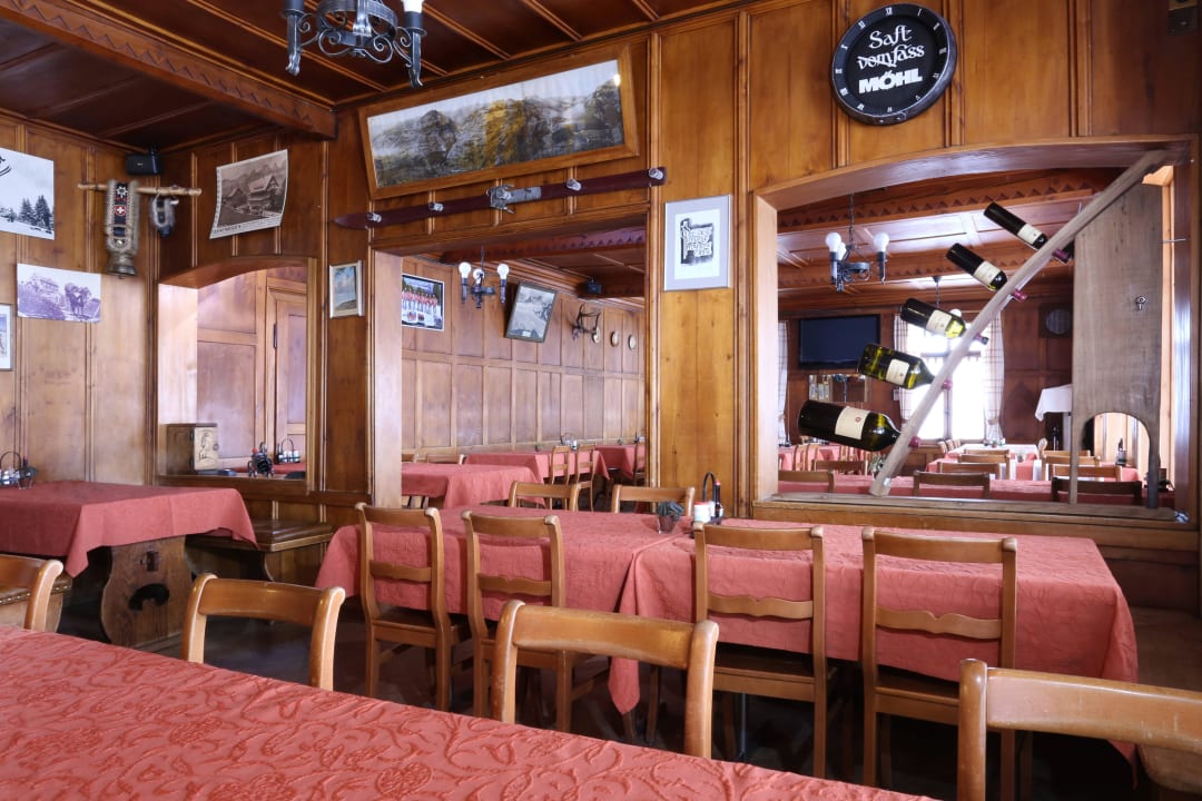 Restaurant Hotel Tannenboden AG