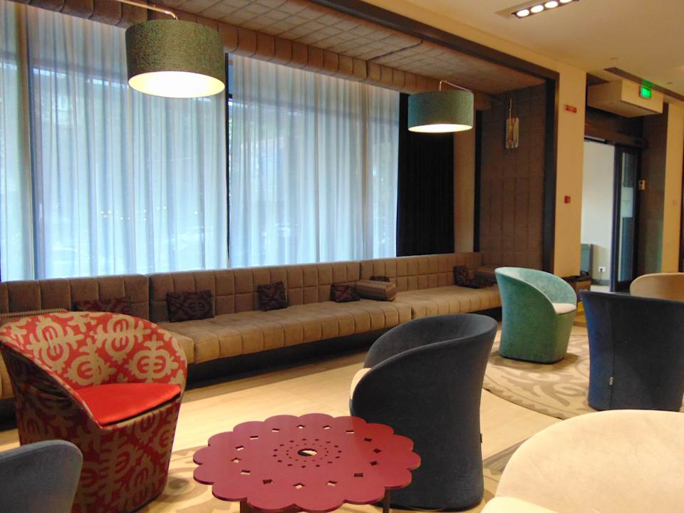 Lobby Mercure Almaty City Center