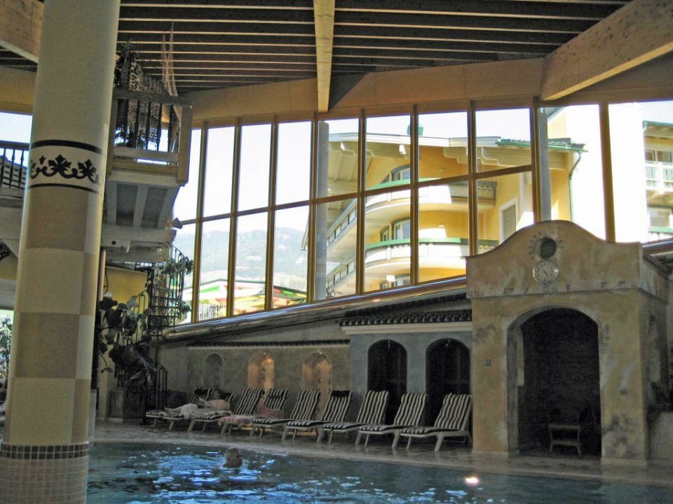 Im Schwimmbad Hotel Kohlerhof