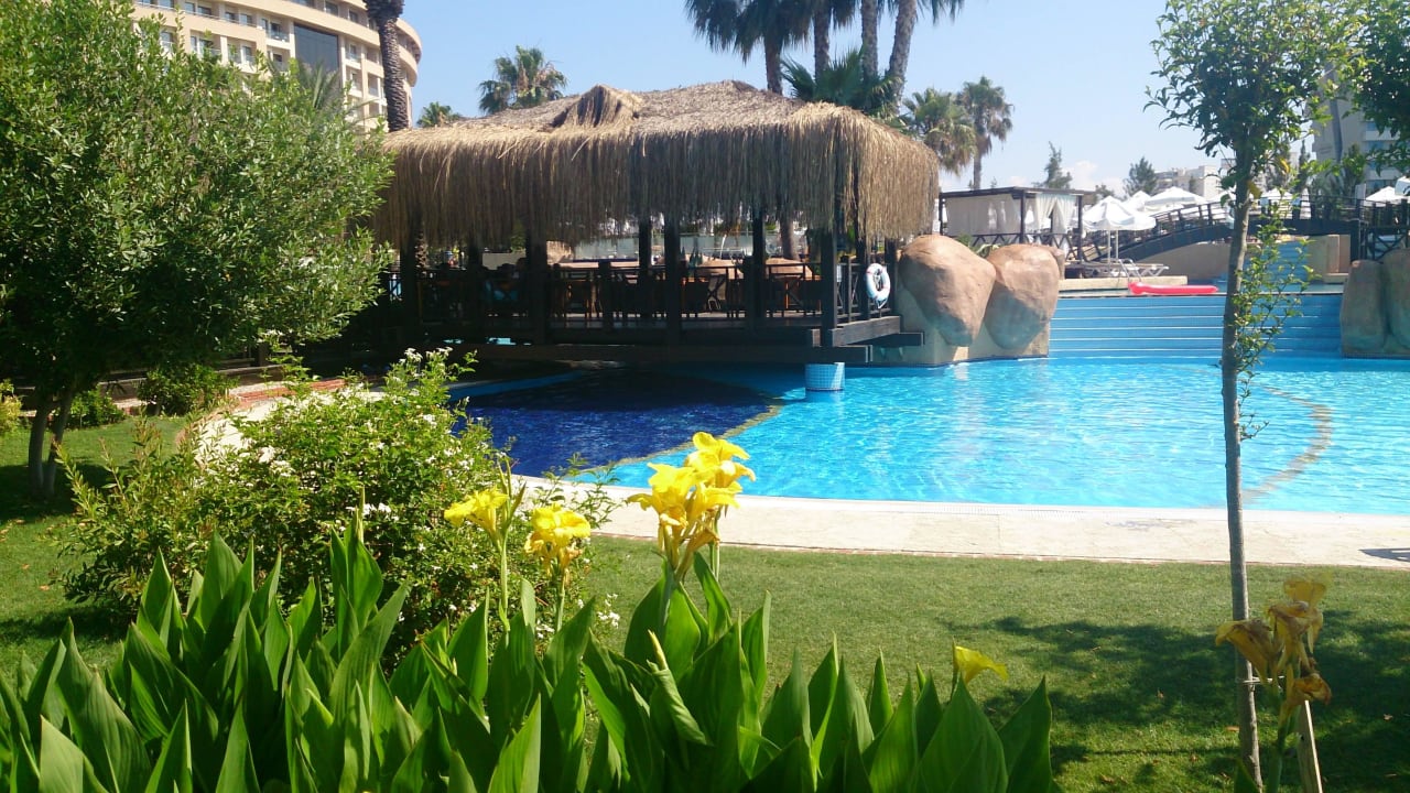 Entertainement-Pool  Fame Residence Lara & Spa