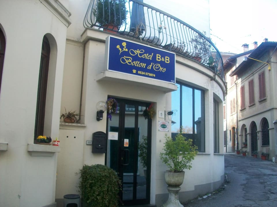 Entrata Hotel Botton d'Oro